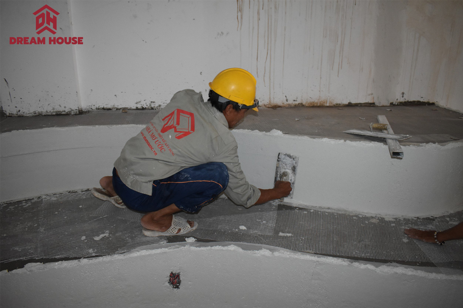 thi-cong-ctr-ca-phe-open-coffee-pham-ngoc-thach-q3-9.jpg
